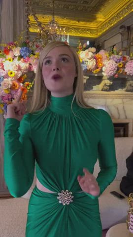 ass blonde booty celebrity elle fanning natural tits small tits clip