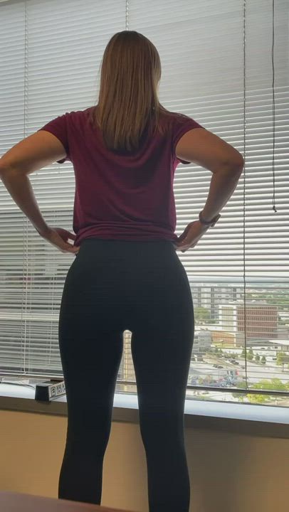 Welcome to Hump Day, office edition [F]
