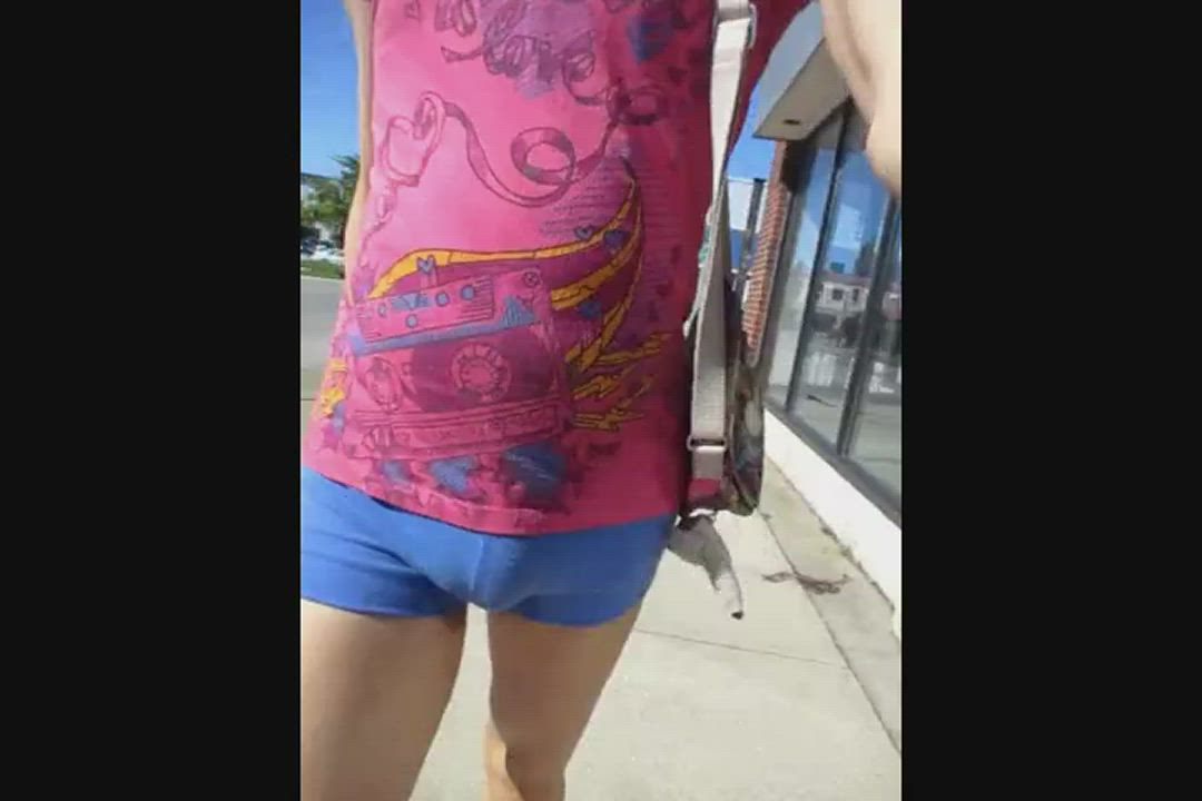 Walking home in my bike shorts feeling cute. Hopefully one day femboys everywhere