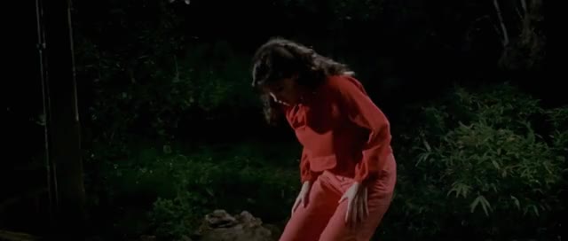 Friday-the-13th-Part-3-1982-GIF-00-56-20-prank-jump-scare