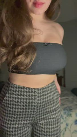 amateur big tits boobs college lesbian student teen tits titty drop clip