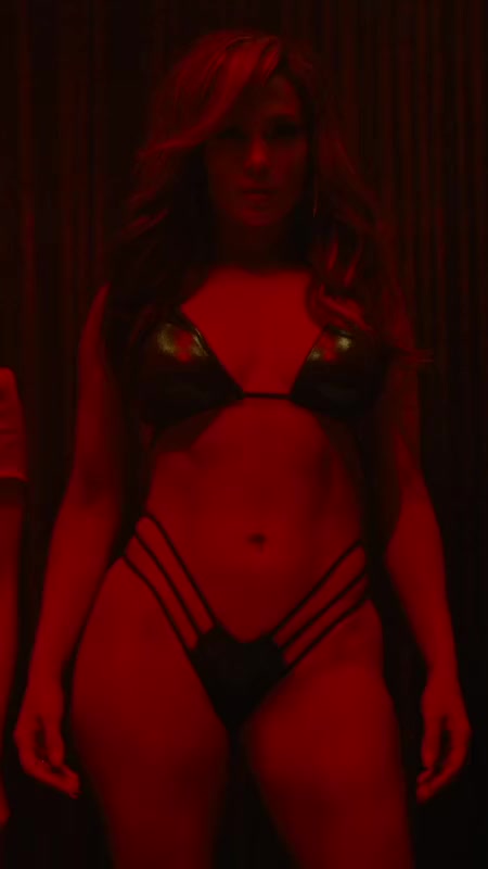 Jennifer Lopez in Hustlers (2019) Front & Back
