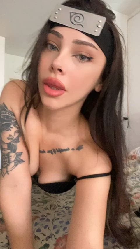 Is it true that older men get turned on by seeing this? leave your age if yes๐