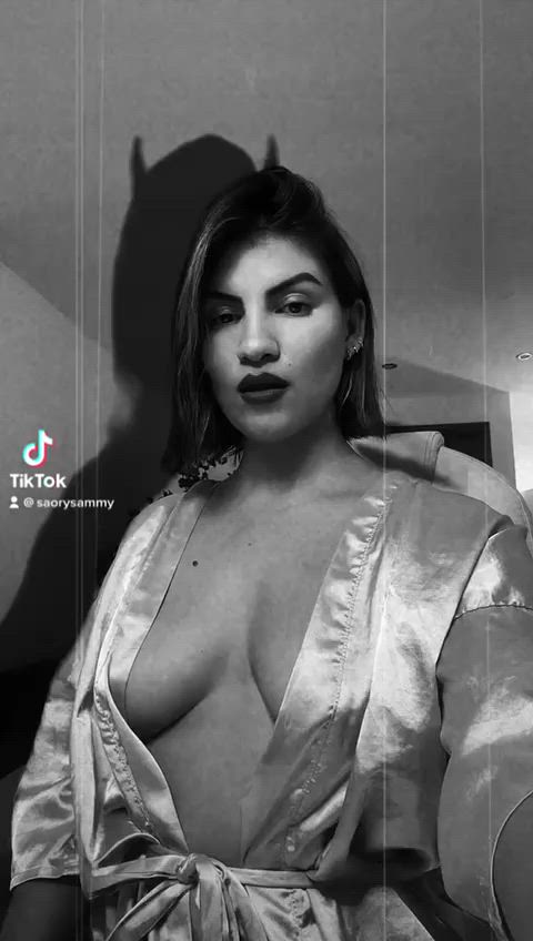 erotic hotwife latina milf model natural tits tiktok tits white girl clip