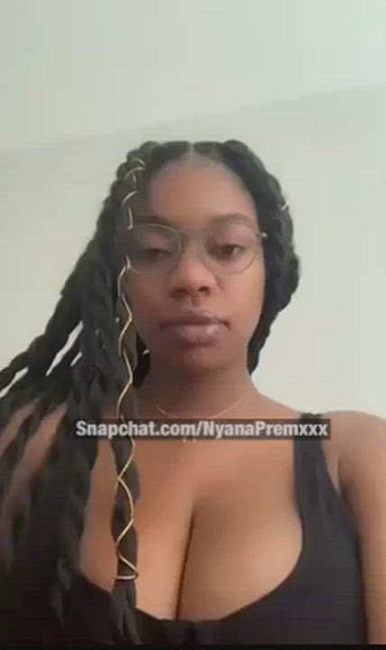 Areolas Big Tits Ebony Flashing clip