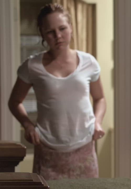 Adelaide Clemens in Rectify