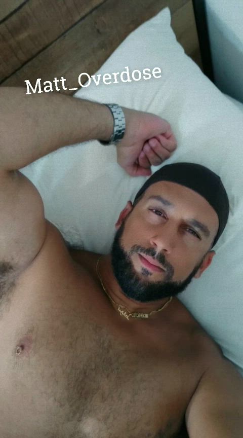 [27] Arab-Israeli Daddy looking for fun with you! I'm Vers. Be hairy and sexy Snap