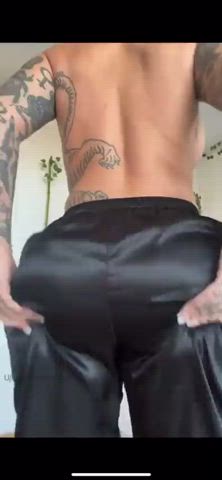 big ass booty jiggling pawg tattoo clip