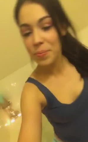 Hot girls in a bathtub + full vid in the comments