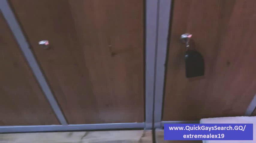 Gay Gym Shower Spy clip