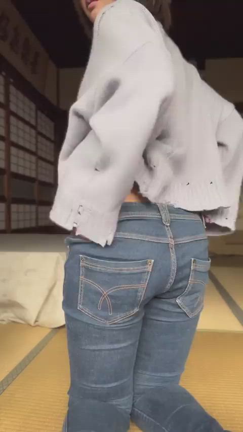 big ass gravure jav japanese jeans round butt r/fetishjav r/funnyjav r/juicyasians