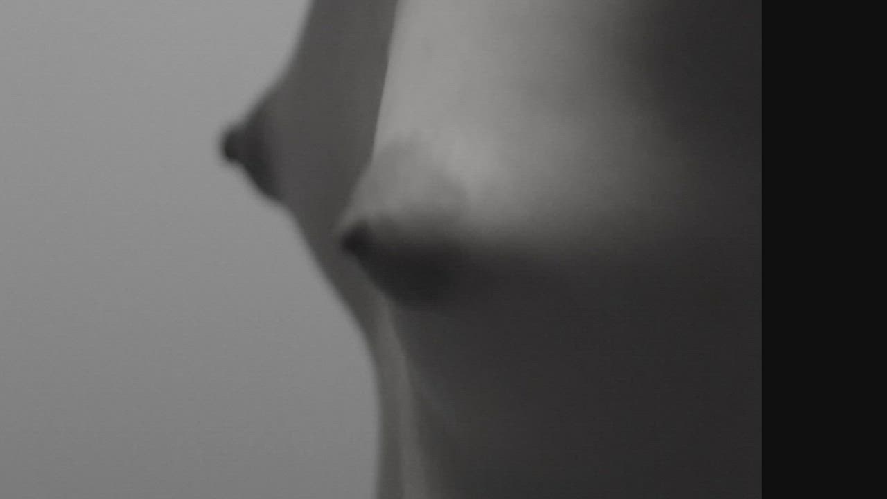 Tried motion tracking my own boobs while bouncing up and down