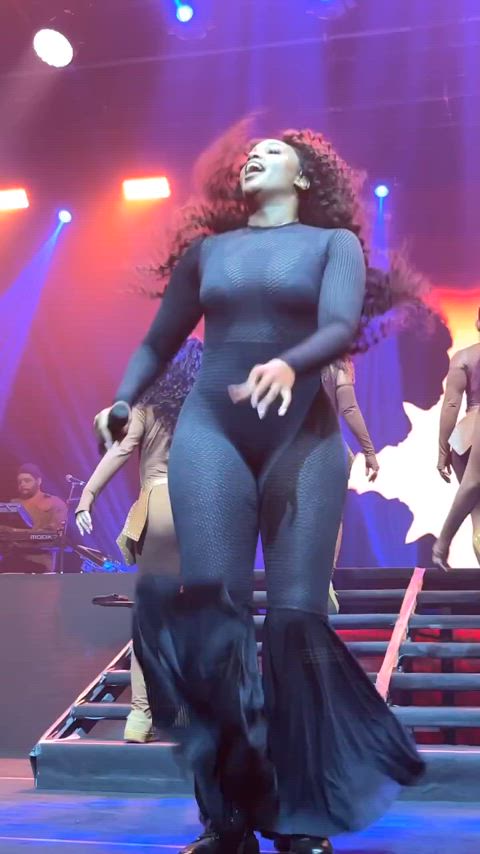 big ass brazilian celebrity dancing ebony thick tights clip
