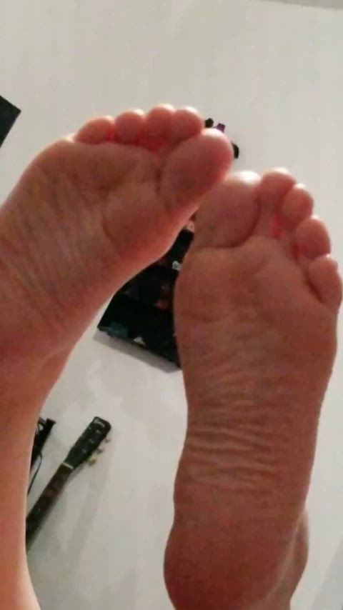 amateur feet feet fetish foot fetish latina soles wrinkled clip