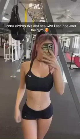caption cheating cuckold flashing gym selfie voyeur clip