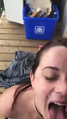 amateur quick facial in the balcony