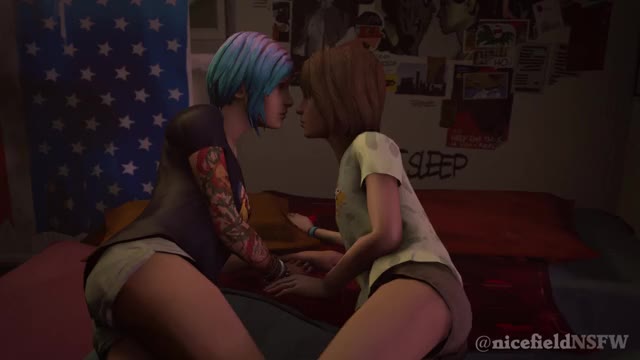 Chloe Price and Max Caulfield Pricefield kiss @nicefieldNSFW