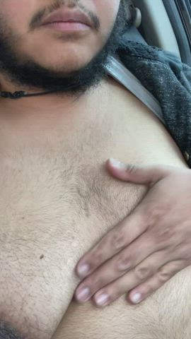 Cum play with my hairy chest?