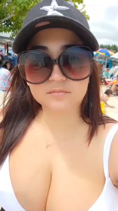 big tits bikini busty cleavage milf puerto rican sfw selfie tiktok tik-tok clip