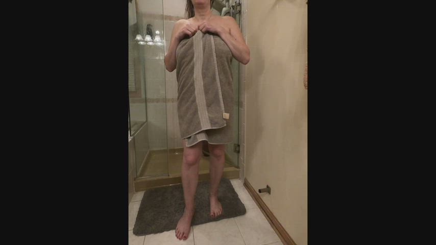 Happy Towel Drop Thursday [F50]