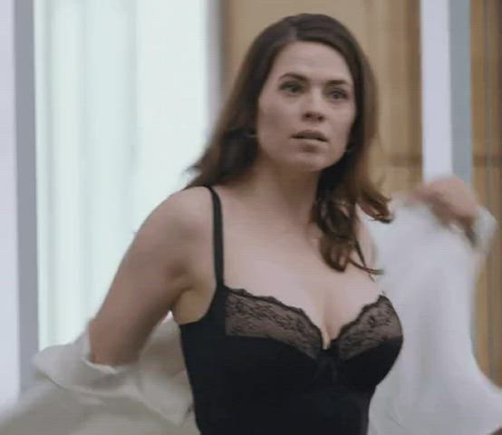 celebrity cleavage hayley atwell clip