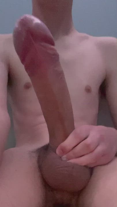 Looking for a women to worship my big cock