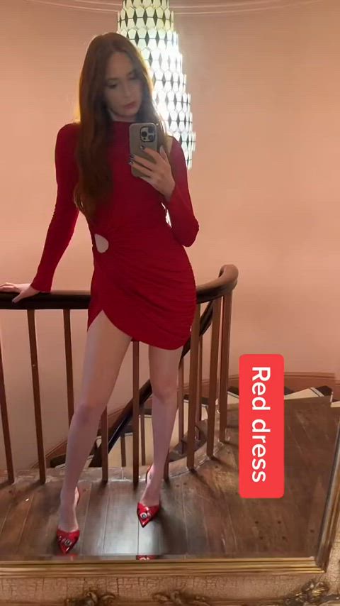 actress celebrity karen gillan legs natural tits redhead small tits clip