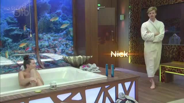 Big Brother UK's Harry Amelia takes a bath [MIC]