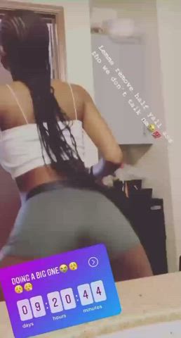 Ebony Teen Twerking clip