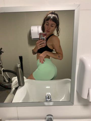 Is it thick enough for you papi or should i eat more?