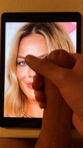 Jerk tribute for Margot Robbie