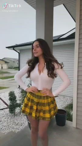 brunette dancing tiktok clip