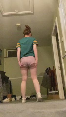 ass big ass british bubble butt flexible pale shorts teen tiktok clip