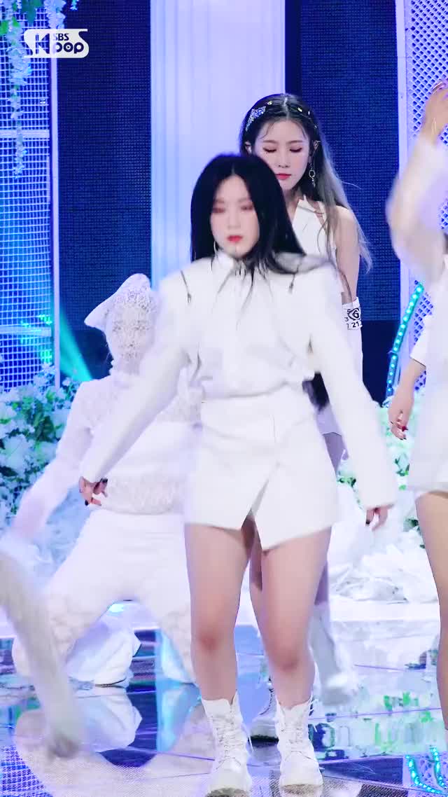 (G)I-DLE SHUHUA SBS Inkigayo 2020.4.12 [-HaTj9K730U]-2