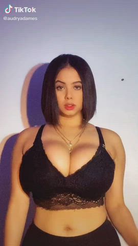 big tits busty tiktok clip