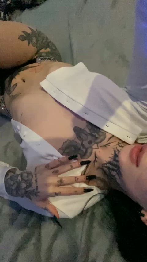 natural tits onlyfans tiny tits alt-girls hot-girls-with-tattoos tiny-tits clip