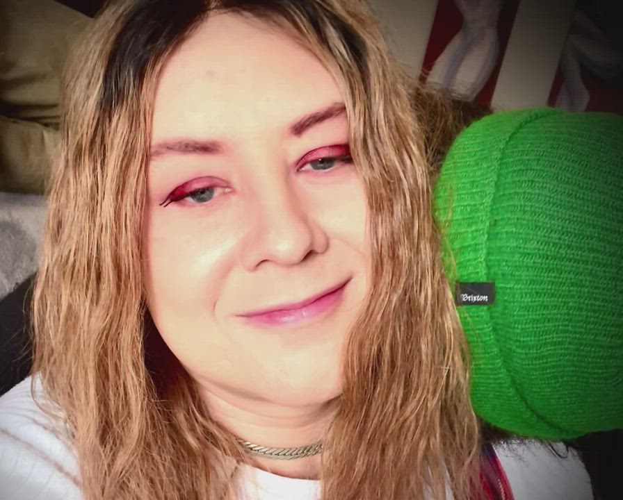 Kissing Softcore Trans clip