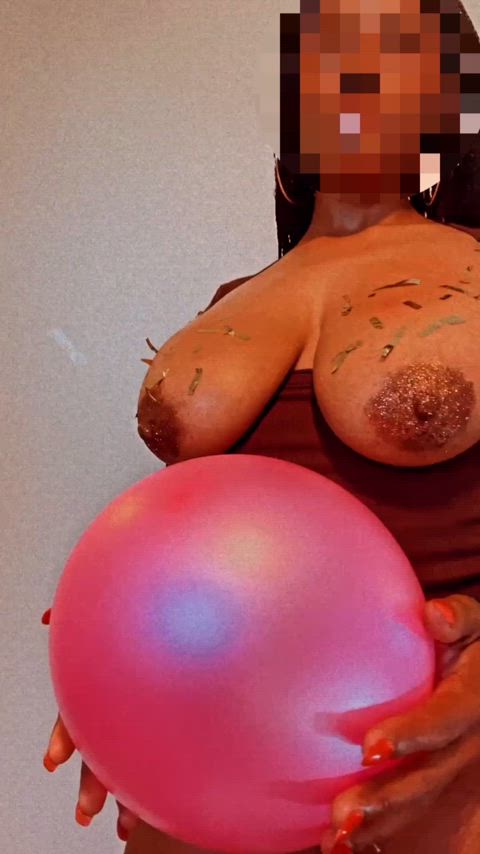 balloons big tits ebony clip