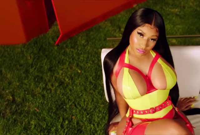 Nicki Minaj clip