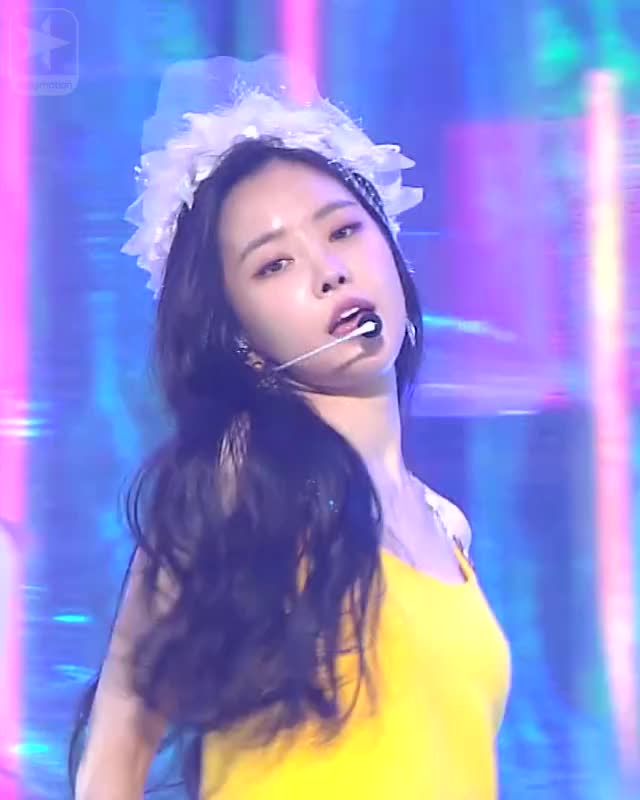 APINK 190113 @ Inkigayo Naeun 2