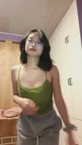 [reddit please need someone to tribute this hot asian girl