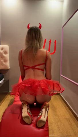 amateur ass costume halloween latina prostitute stockings clip