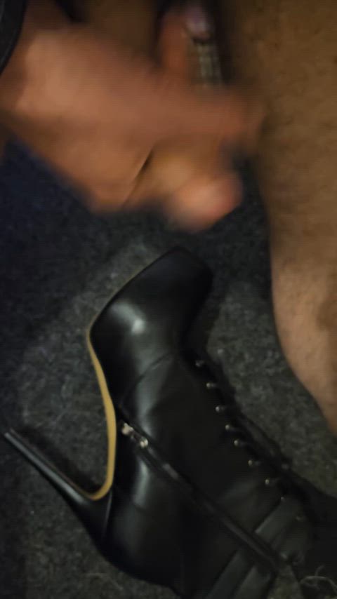 boots cock cum cumshot high heels masturbating clip