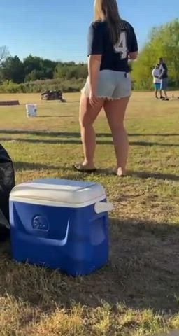 MILF Pawg Public clip