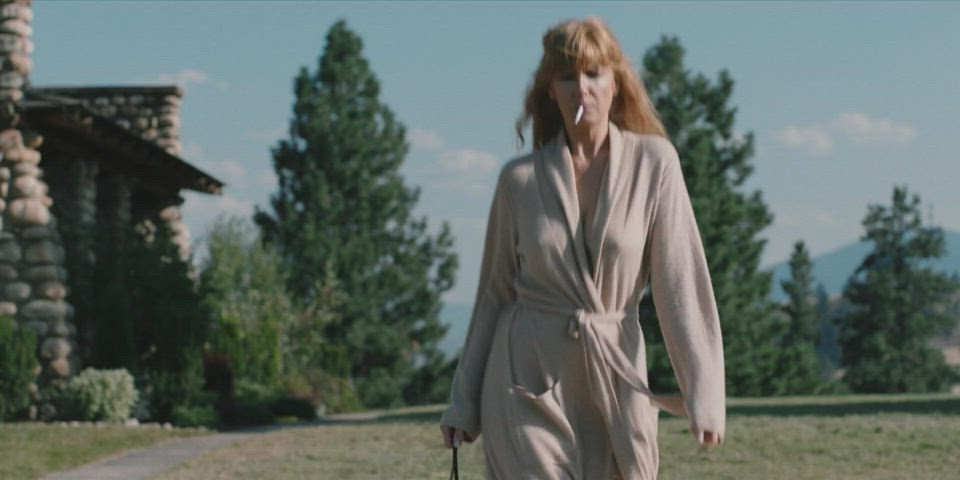 Kelly Reilly Jiggly Body in Yellowstone