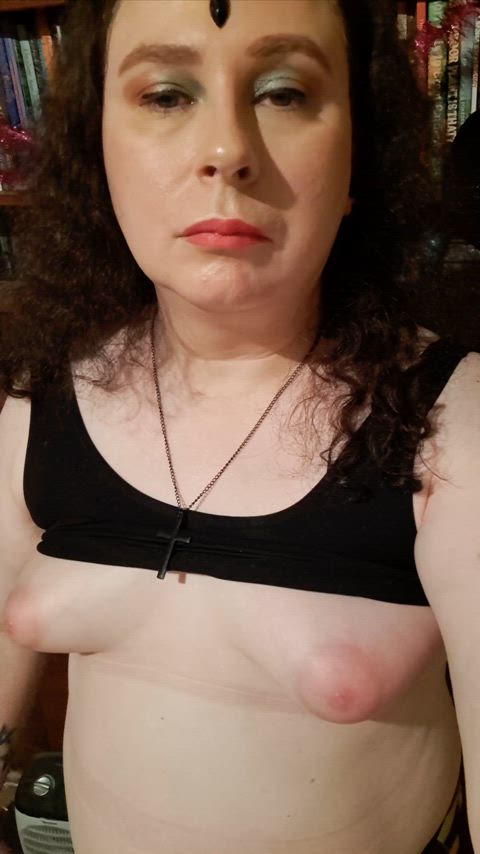 bbw chubby licking nipple nipple play small tits tits tongue trans transexual clip