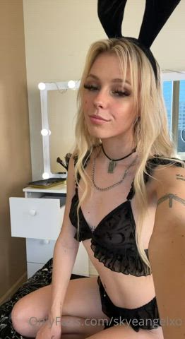 blonde cosplay fantasy clip