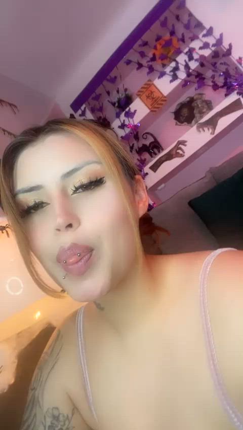 big ass cute piercing blowjobs clip