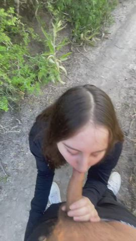 Public Trail Cock sucking 🍆💦 check out the whole video on my $5 page NO PPV