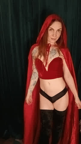 cosplay hotwife milf natural tits onlyfans petite redhead small tits tattoo tease